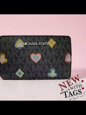 NWT Michael Kors Black Jet Set Travel Logo Wallet🛩♠️❤️SOLD OUT!